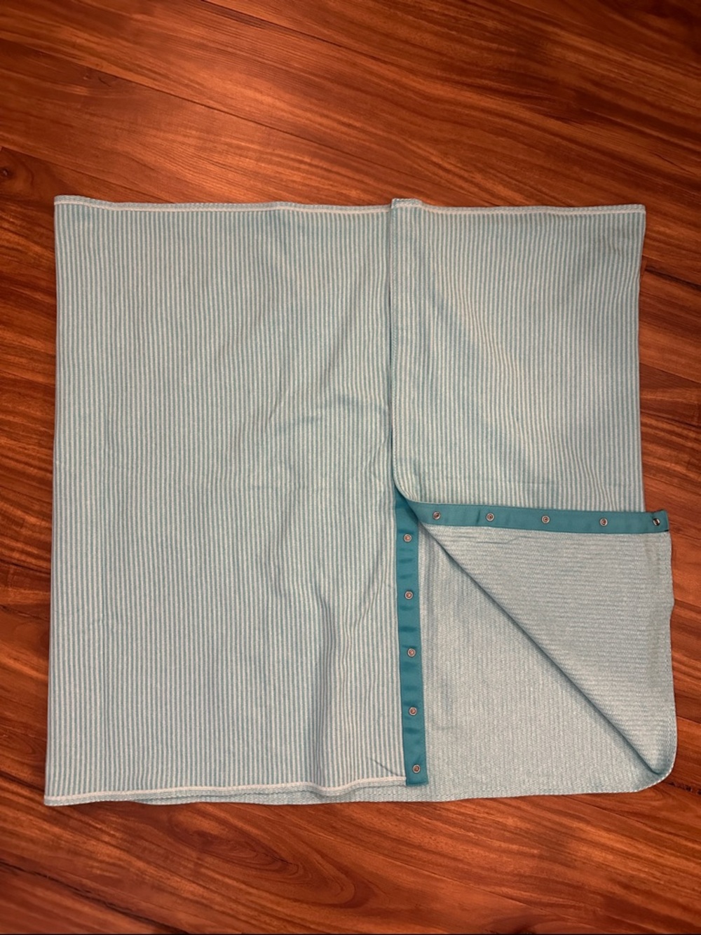 Lulu Lemon Customizable Snap Scarf